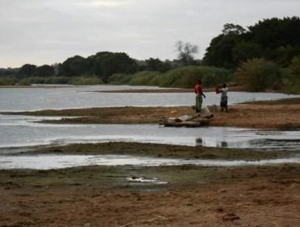 Soutenir le stockage de l'eau à usages multiples pour renforcer la résilience climatique au Mozambique