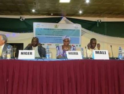 Afrique de l’Ouest : L’une des toutes premières institutions régionales de gestion des eaux souterraines voit le jour, grâce à une étude financée par la Facilité africaine de l’eau